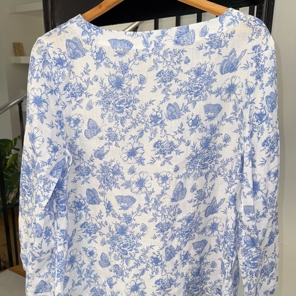 Charter club 100% linen floral embroidered women’s shirt sz Large white/blue - Picture 9 of 10